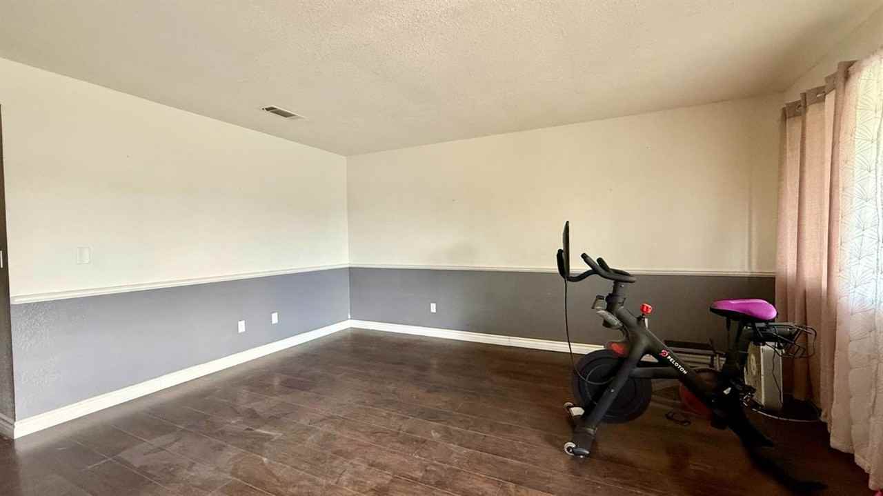 1239 Chittenden Ave - Photo 2 of 18
