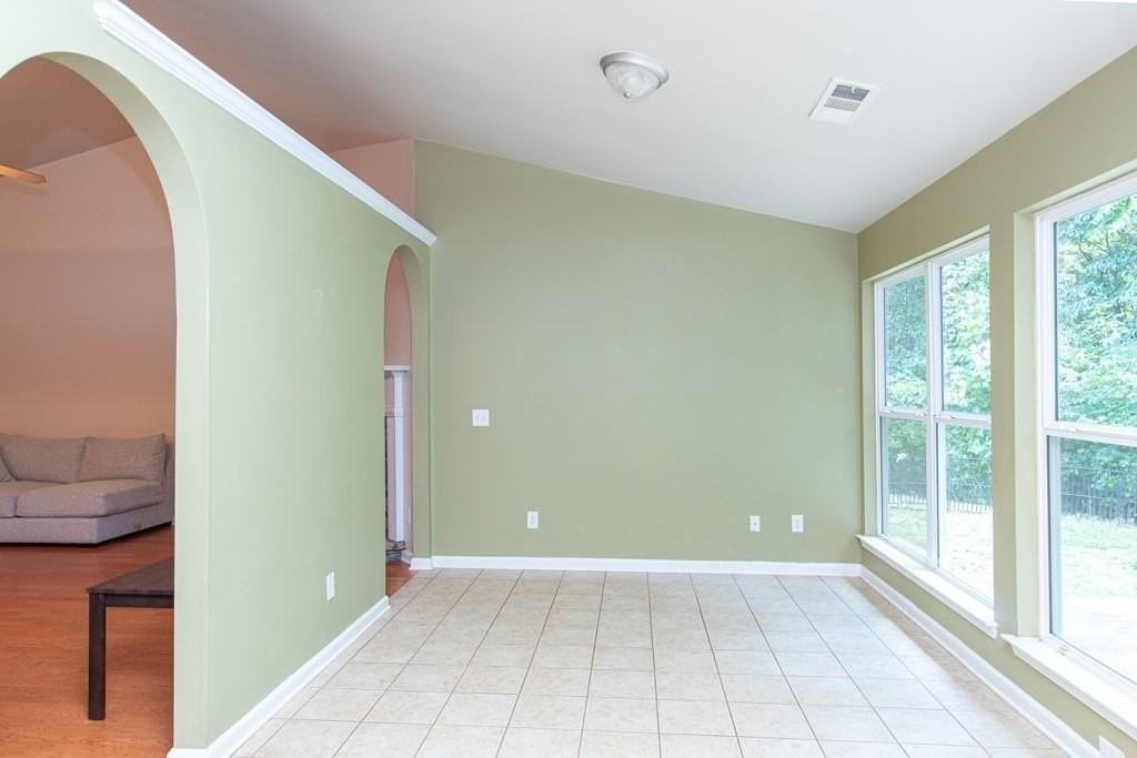4556 White Horse Dr - Photo 4 of 14