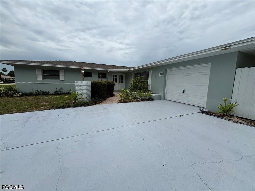 209 Punta Alta Ct - Photo 3 of 32