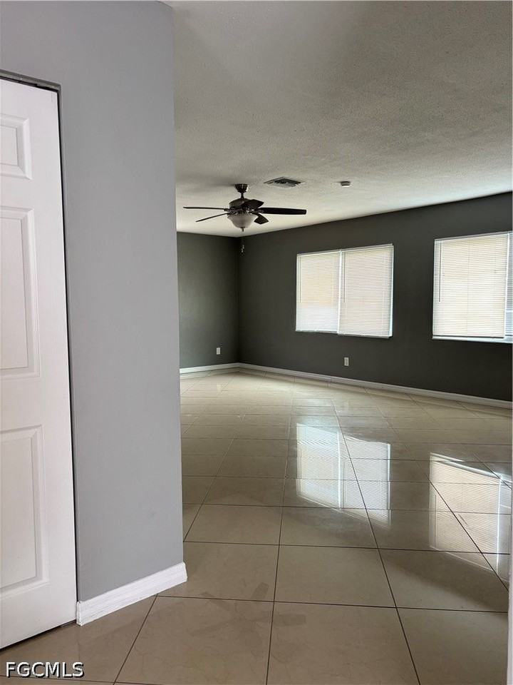 209 Punta Alta Ct - Photo 7 of 32