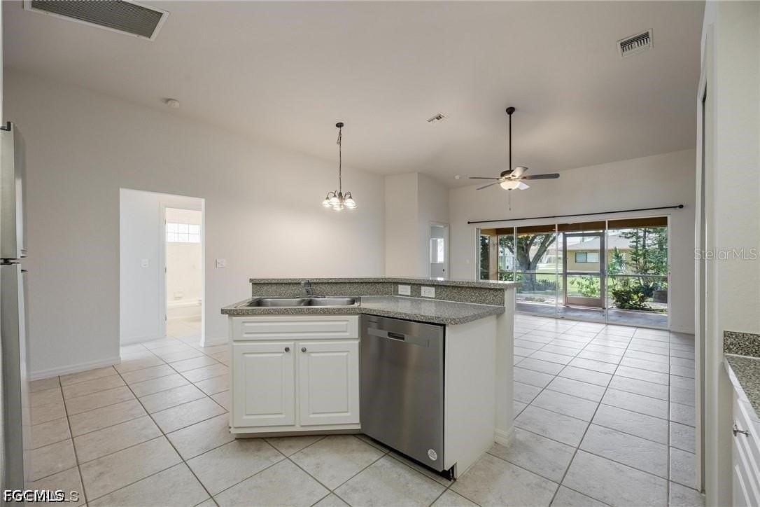 4522 Sw 7th Pl - Photo 3 of 18