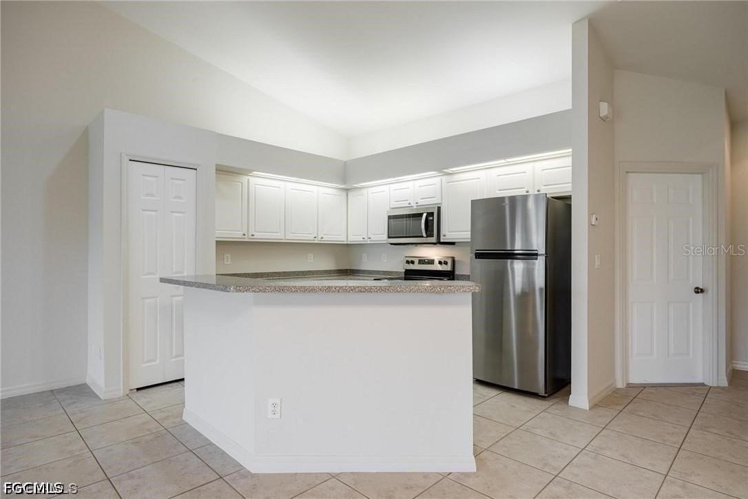 4522 Sw 7th Pl - Photo 4 of 18