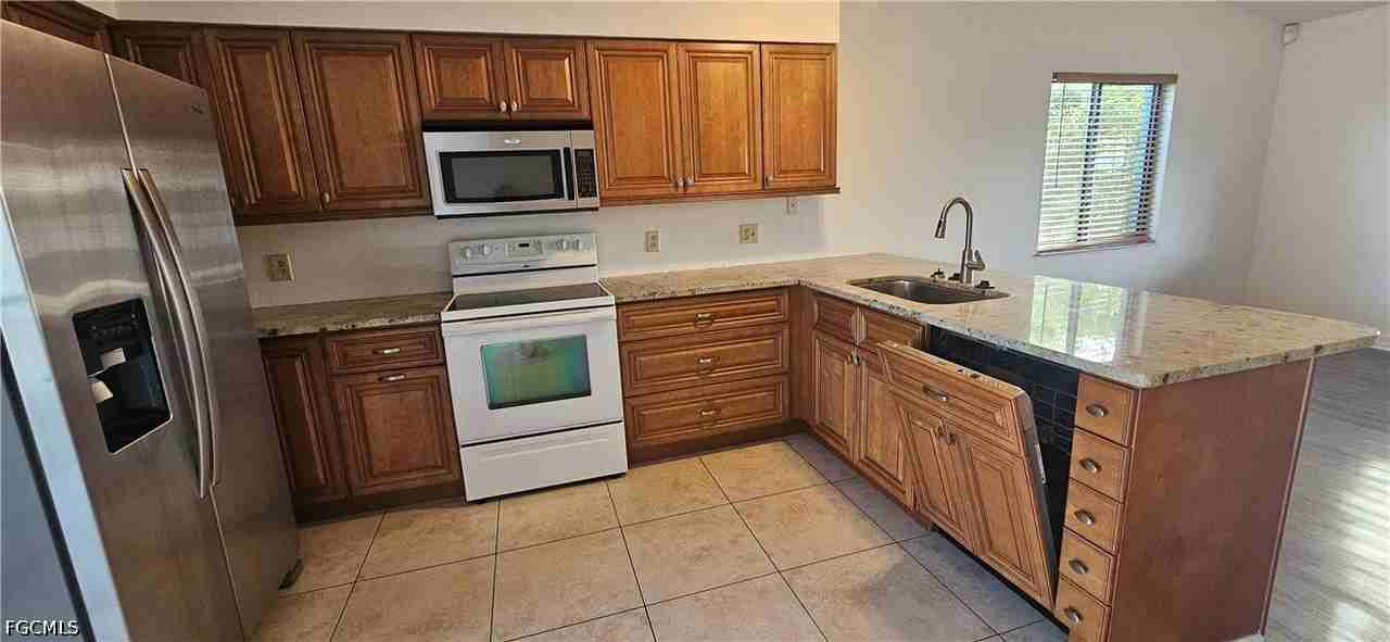 4904 Vincennes Ct #209 - Photo 6 of 18