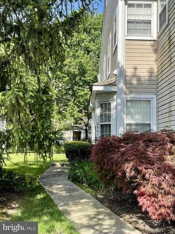 8901 Normandy Dr - Photo 2 of 18
