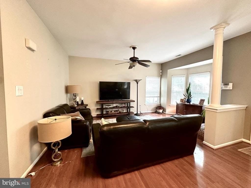8901 Normandy Dr - Photo 7 of 18