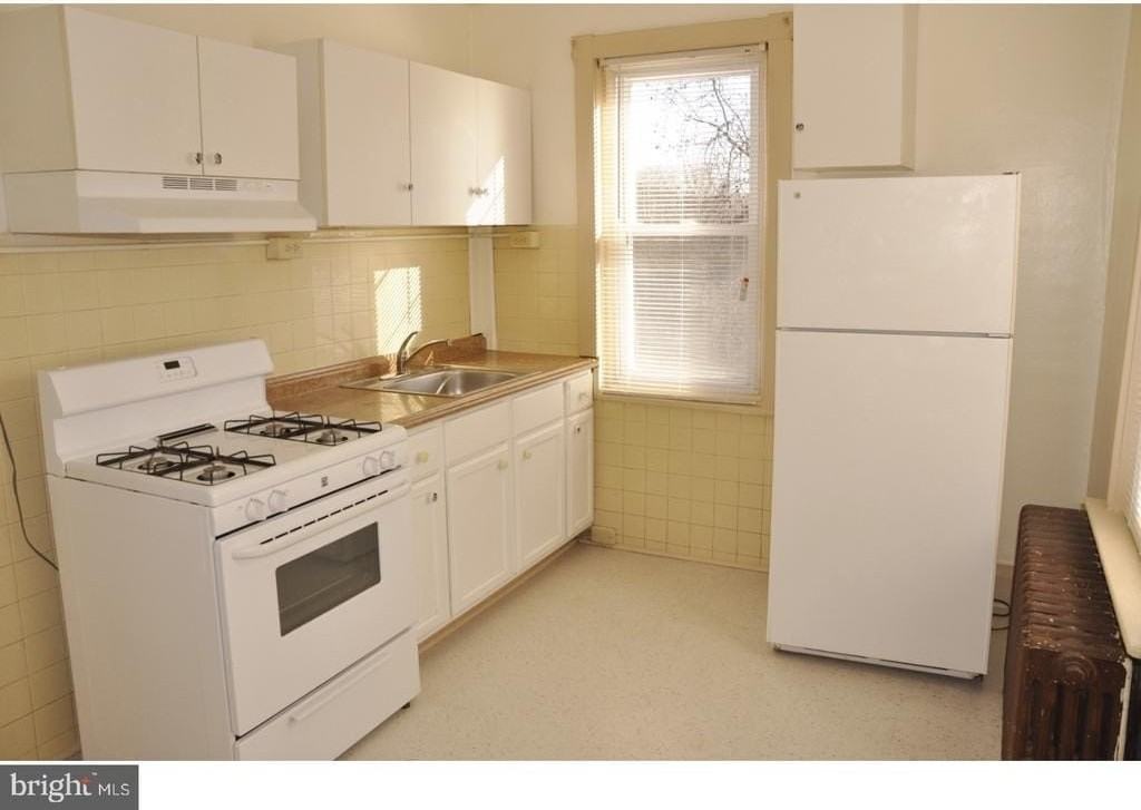 80 Norman Ave #B - Photo 2 of 8