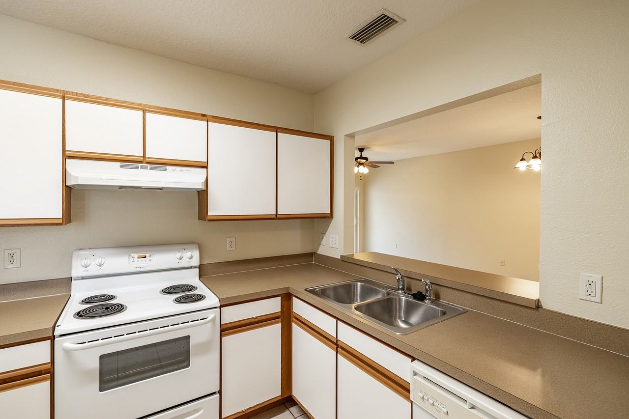 9506 Amberdale CourtUnit 202 #202 - Photo 6 of 33