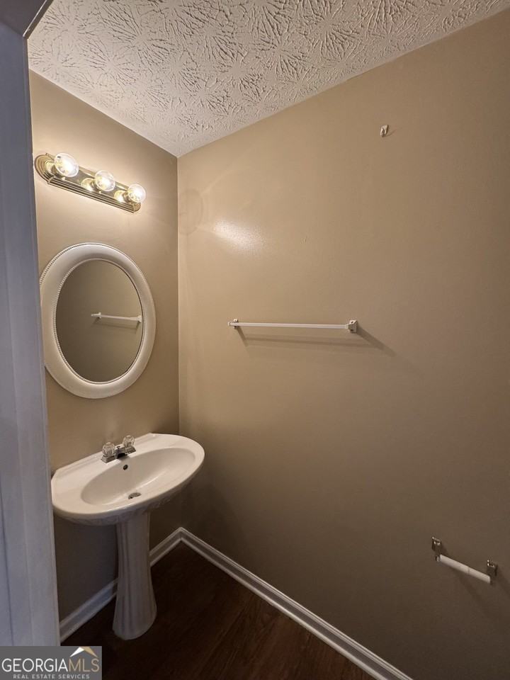5869 Strathmoor Manor Cir - Photo 4 of 13