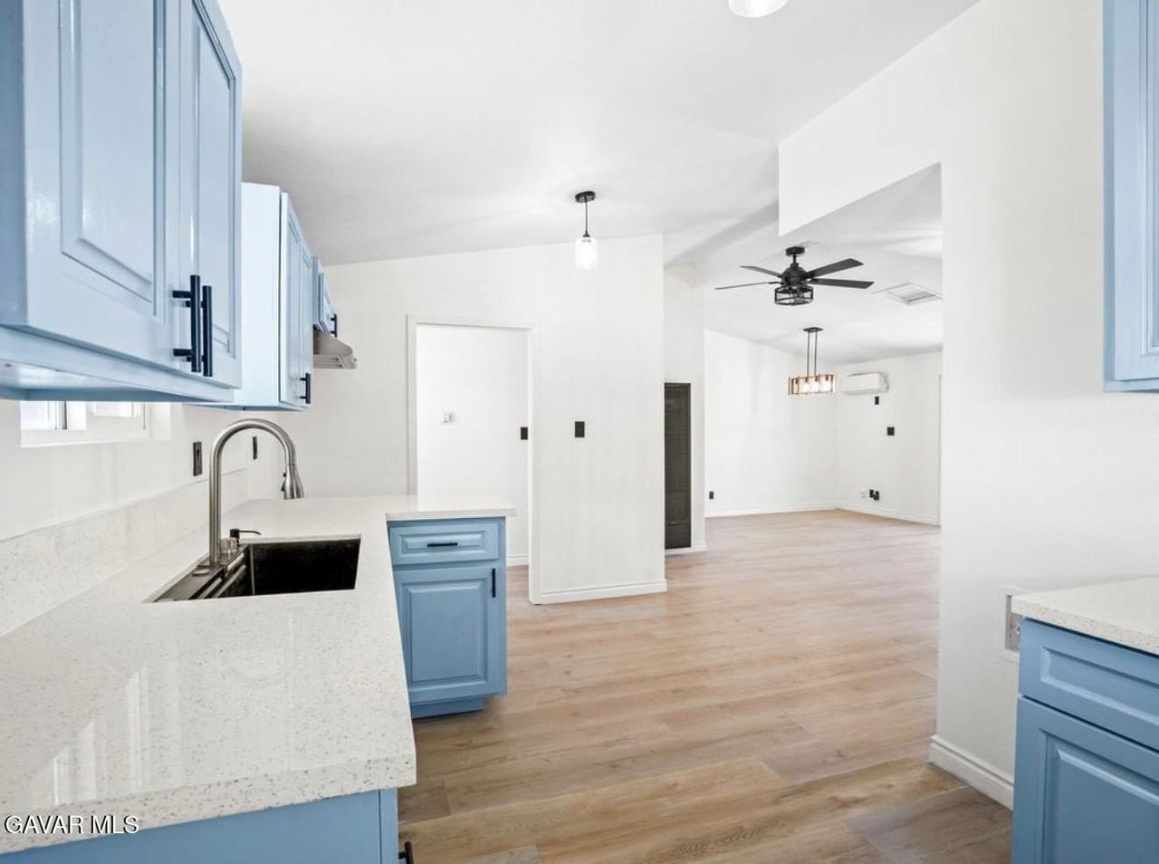 44715 Gingham Ave - Photo 2 of 20