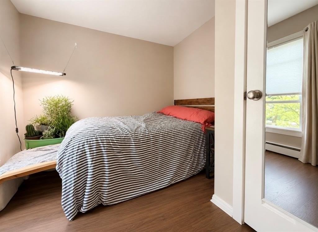 143 Harrison St #2 - Photo 5 of 11