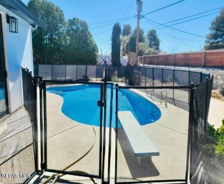 9108 Shaver Dr - Photo 7 of 8