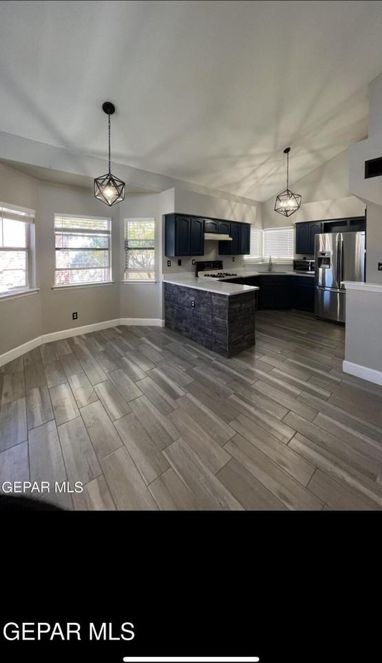 7548 Plaza Taurina Dr - Photo 6 of 23