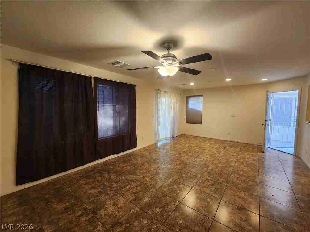 8956 Medford Hills Ct - Photo 4 of 16