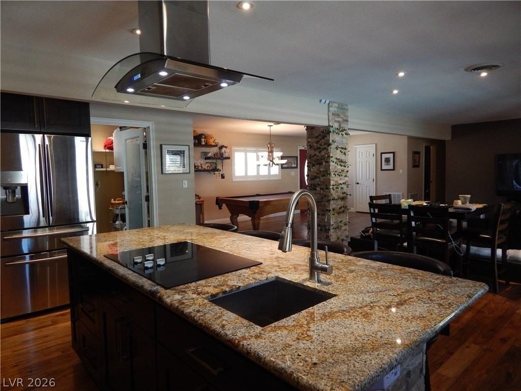 2712 W Oakey Blvd - Photo 3 of 24