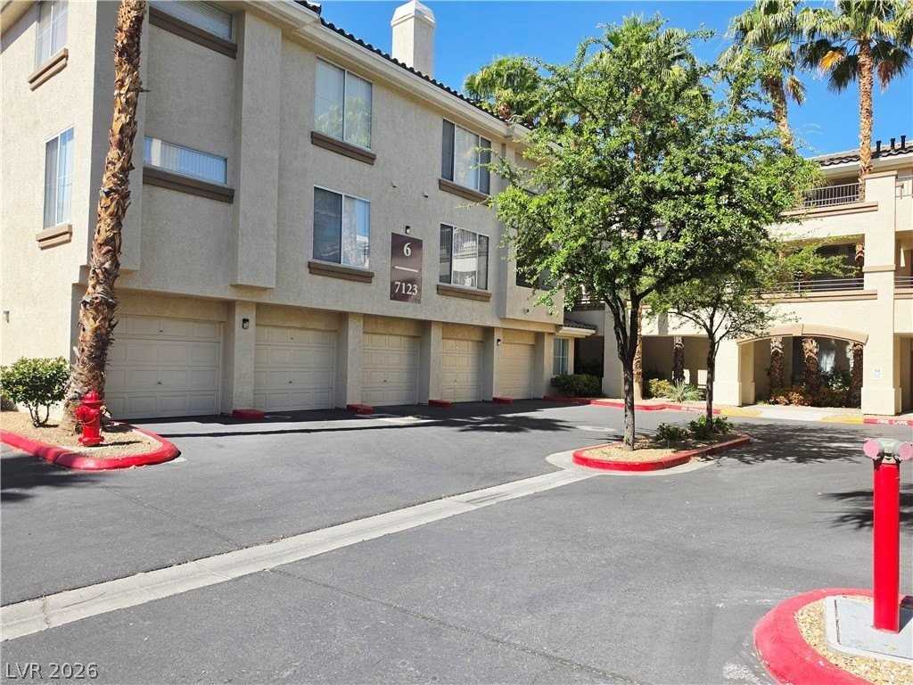 7123 S Durango Dr #111 - Photo 6 of 22