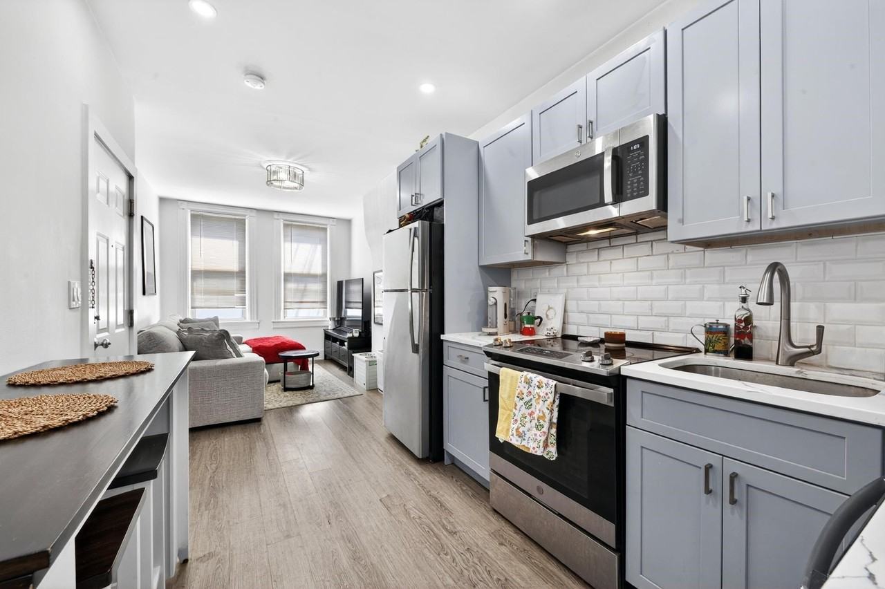310 Madison St #1L - Photo 2 of 15