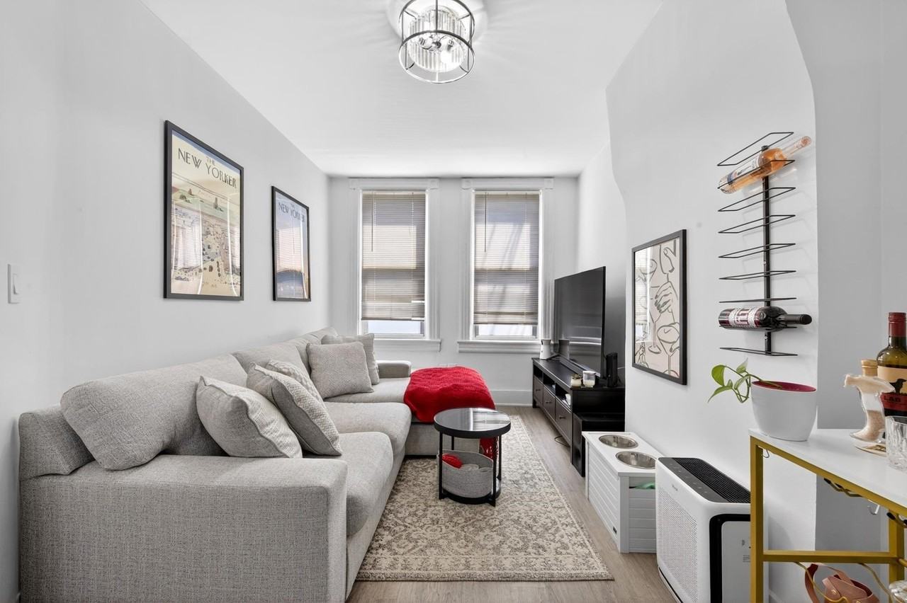310 Madison St #1L - Photo 5 of 15