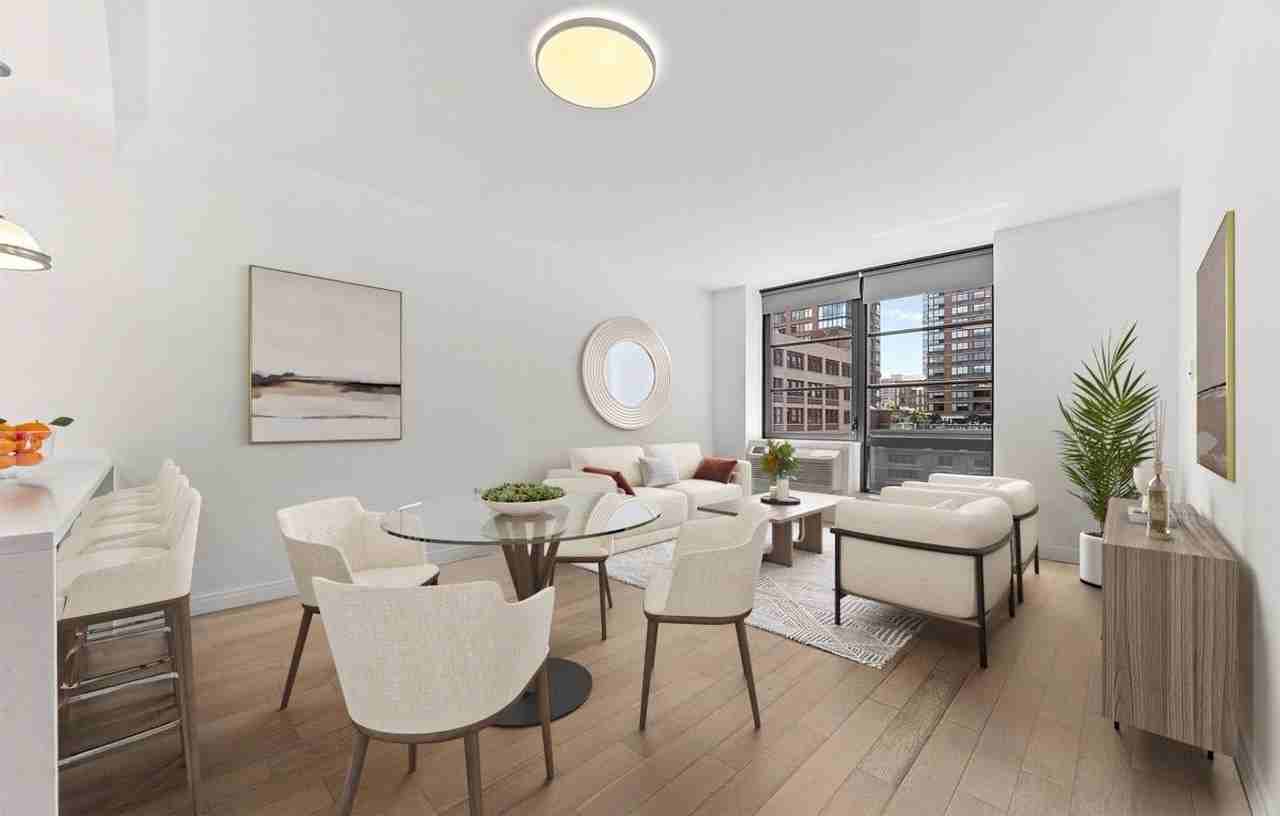 160 1st St #910 - Photo 2 of 20