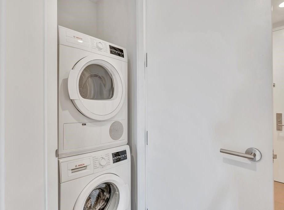 160 1st St #910 - Photo 7 of 20
