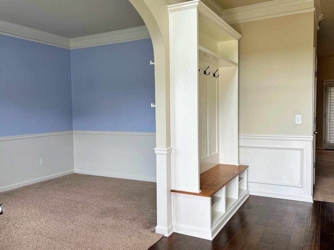 5022 Vine Ln - Photo 5 of 44