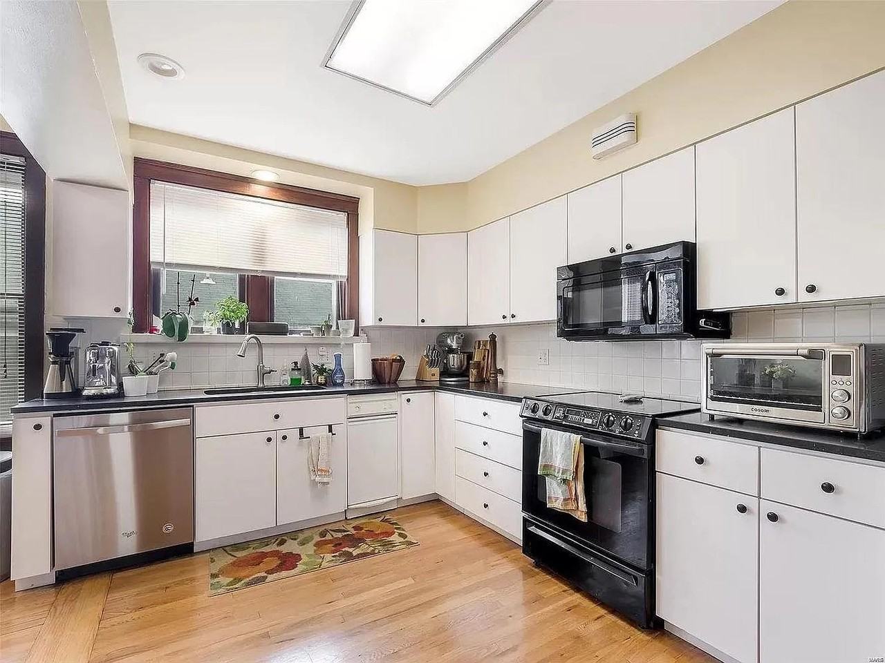 7256 Pershing Ave #A - Photo 3 of 18