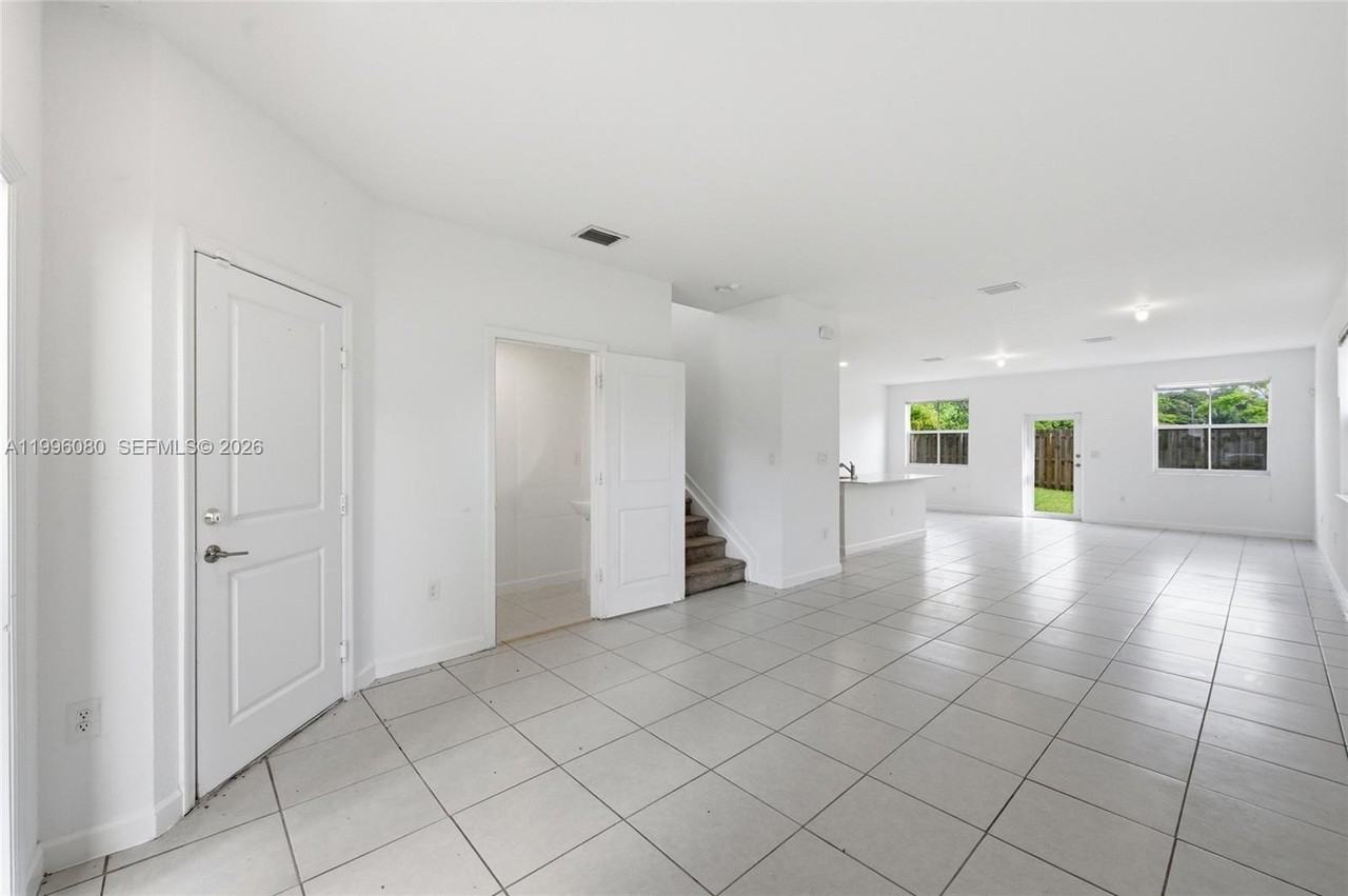 2345 Nw 131st Cir #2345 - Photo 3 of 50