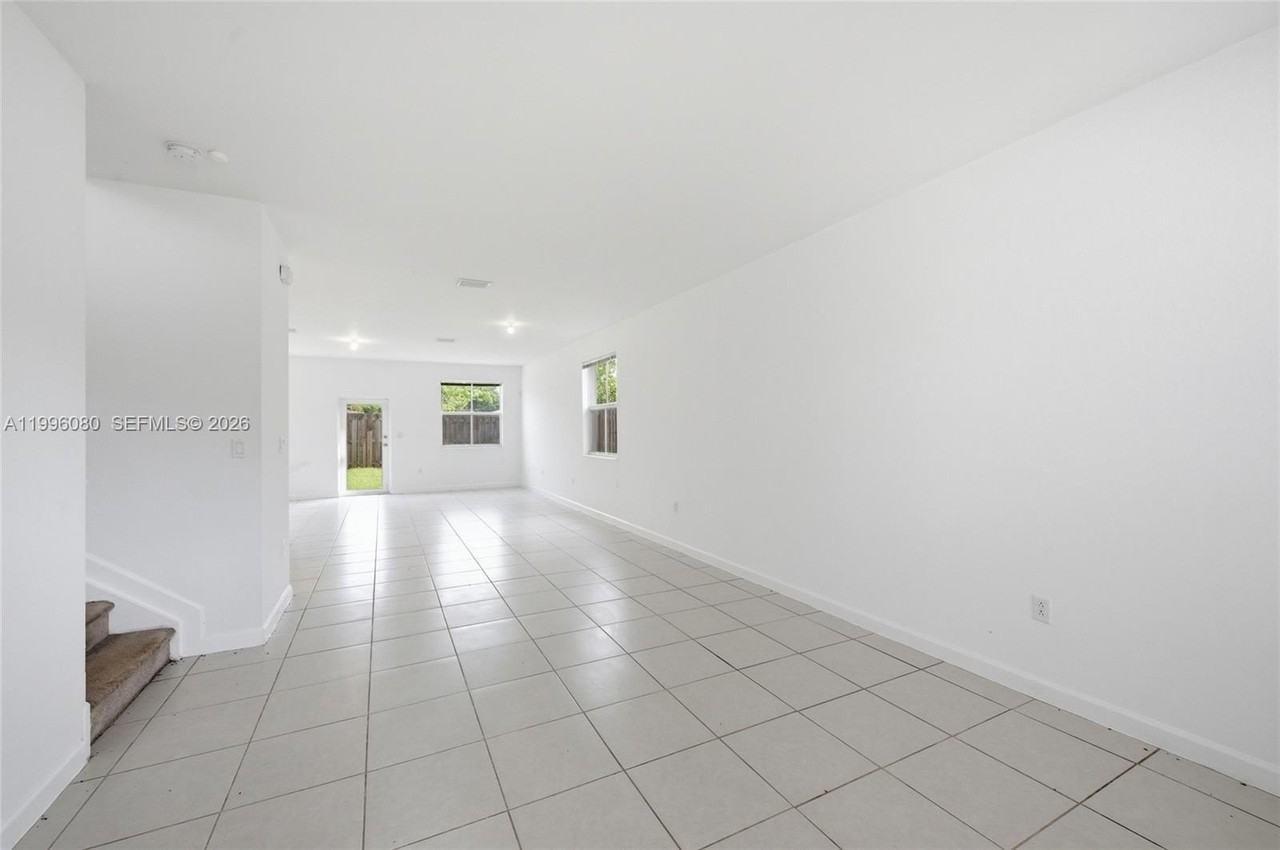 2345 Nw 131st Cir #2345 - Photo 4 of 50