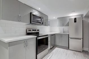 454 Markham St - Photo 1 of 1