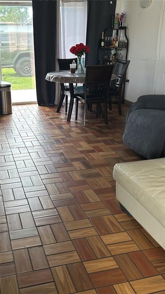 11750 Sw 186th St - Photo 2 of 10