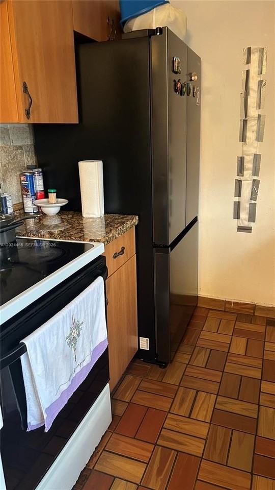 11750 Sw 186th St - Photo 4 of 10