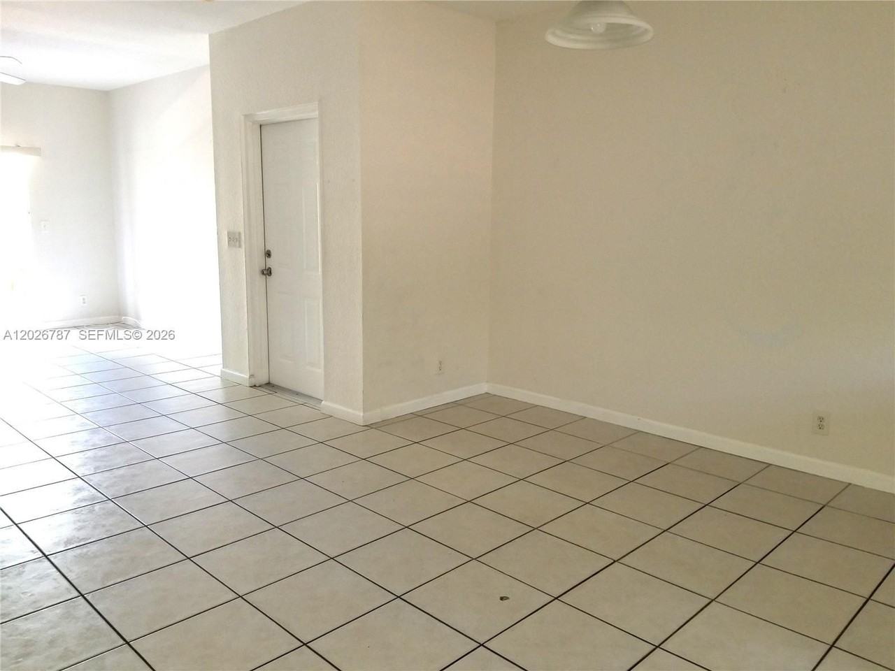 4812 Washington St #7 - Photo 3 of 19