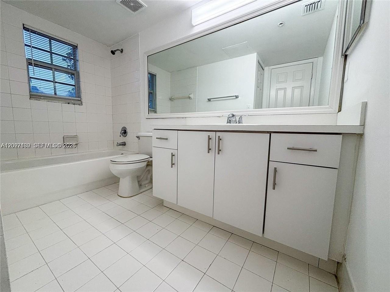 655 Sw 111th Way #201 - Photo 4 of 21