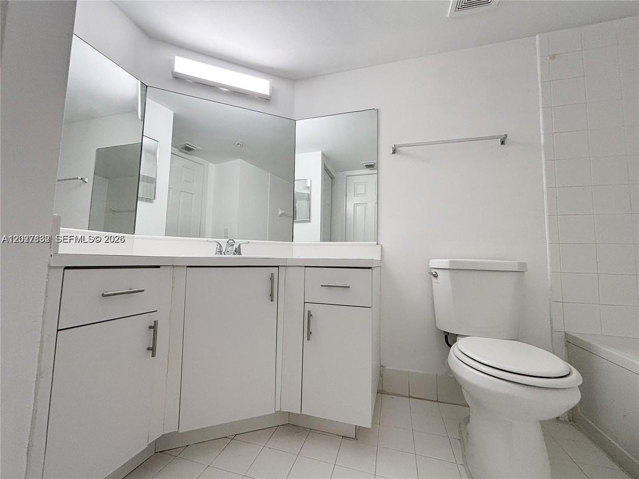 655 Sw 111th Way #201 - Photo 5 of 21