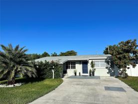 3240 Sw 66th Ter - Photo 1 of 1