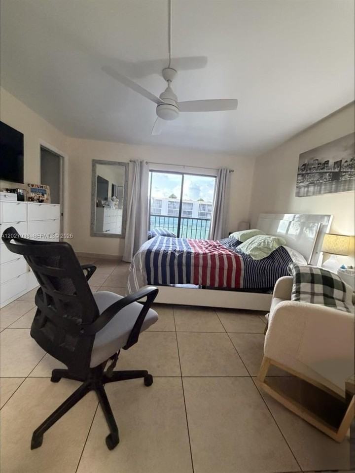 8415 Sw 107th Ave #266W - Photo 5 of 20