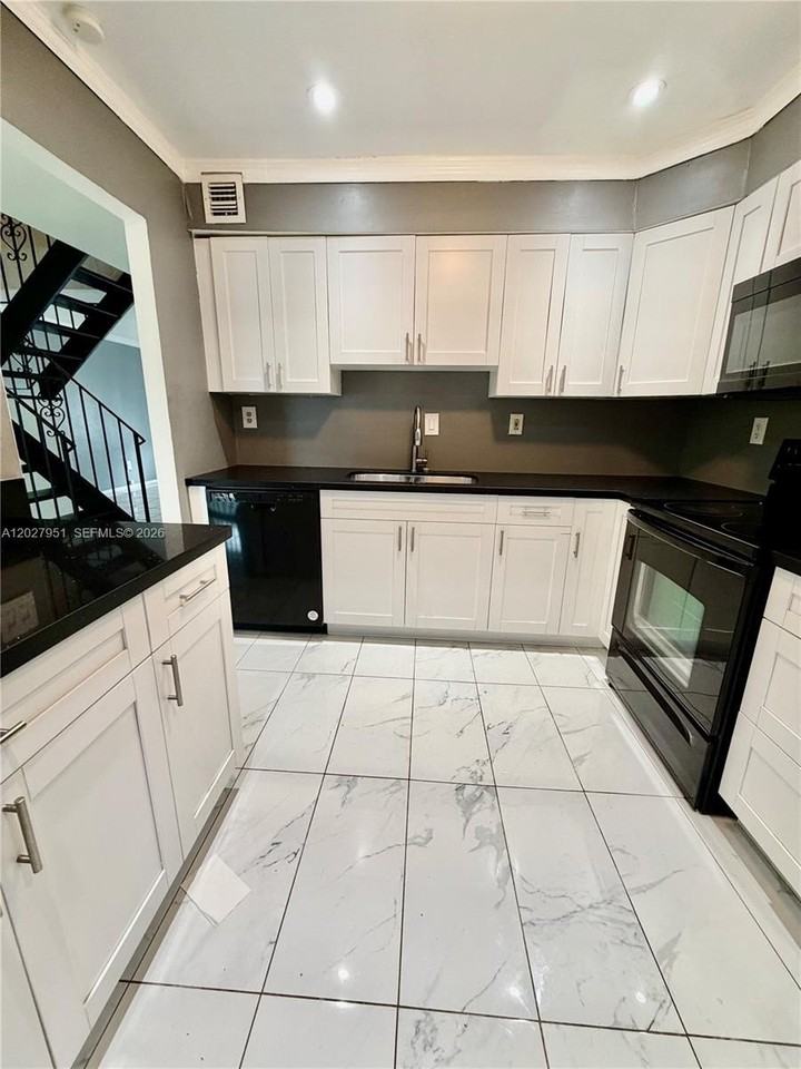 22334 Sw 103rd Ct #0 - Photo 5 of 22