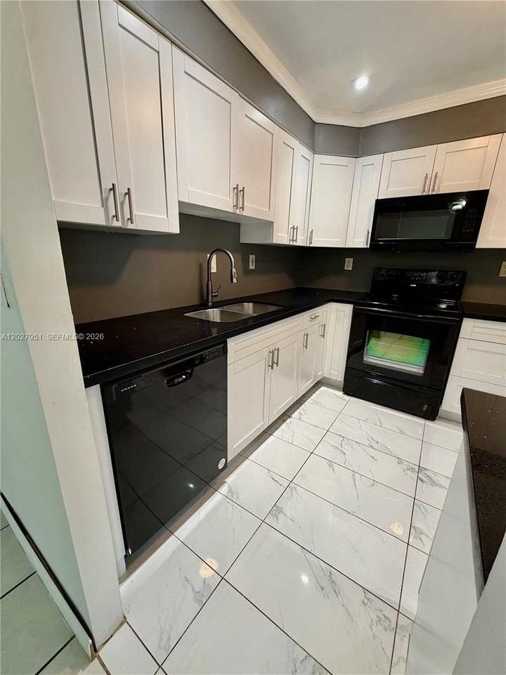 22334 Sw 103rd Ct #0 - Photo 6 of 22