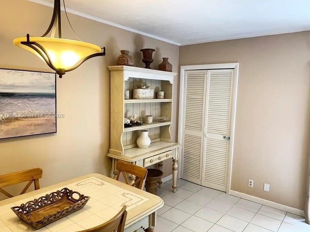 815 Middle River Dr #203 - Photo 6 of 18
