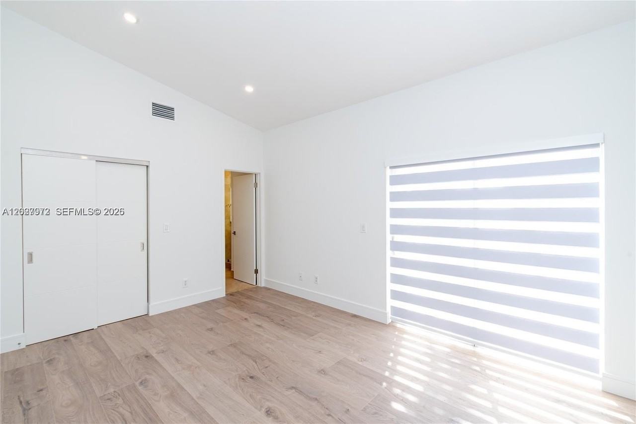 812 Garnet Cir #812 - Photo 7 of 17