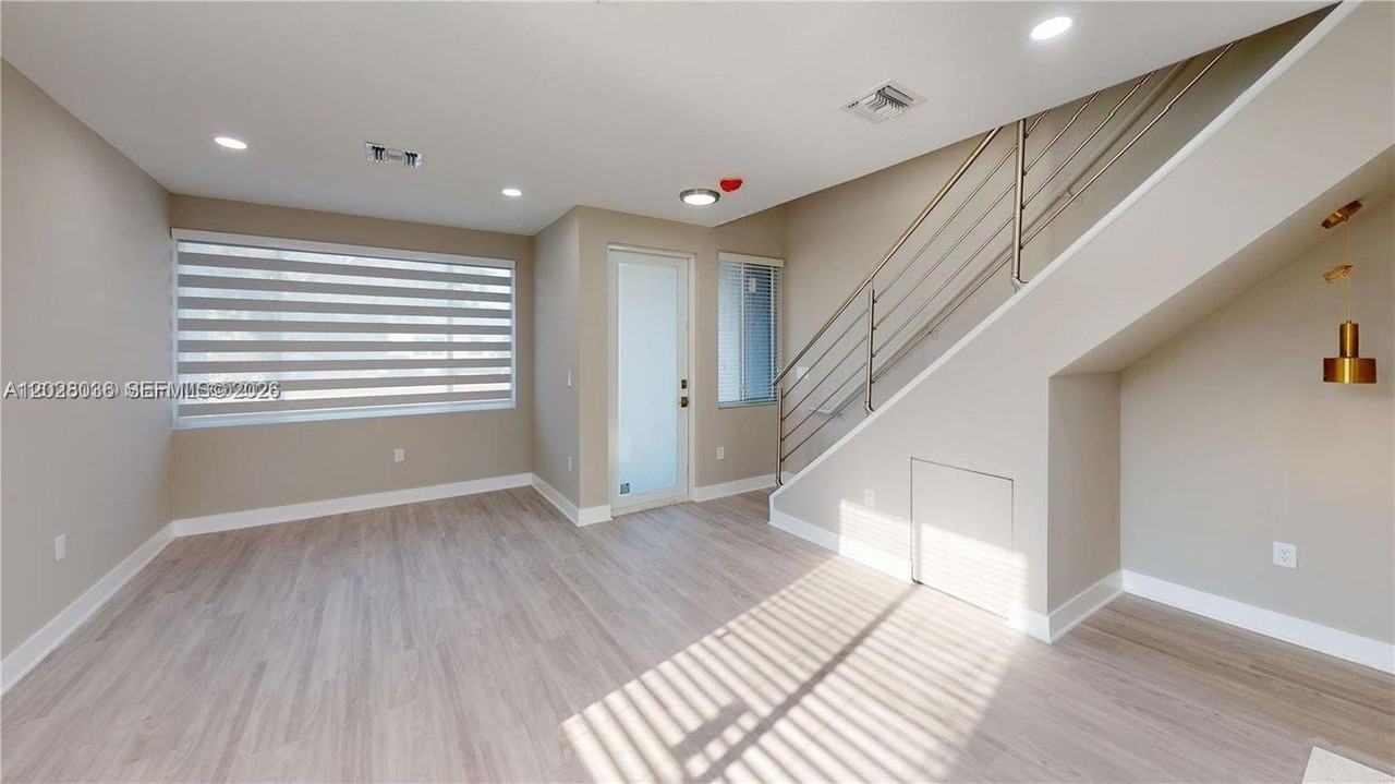 1284 Ne 111th St #1284 - Photo 7 of 24
