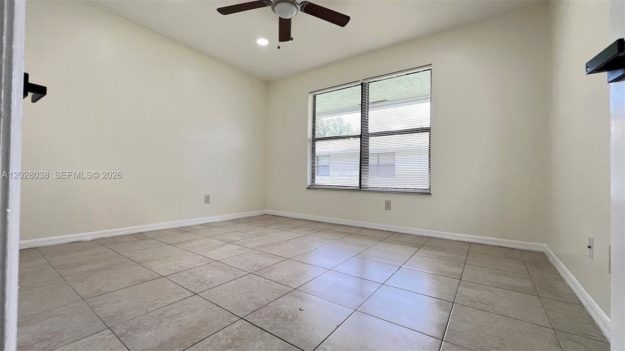 5914 Taylor St #1-2 - Photo 7 of 11