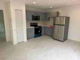 featured image of 19321 Sw 196th St #1