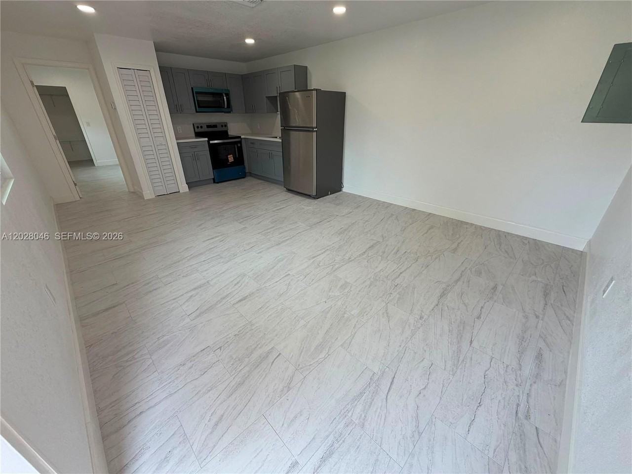 19321 Sw 196th St #1 - Photo 2 of 10