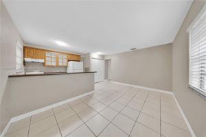 featured image of 9751 Wayne Ave #6