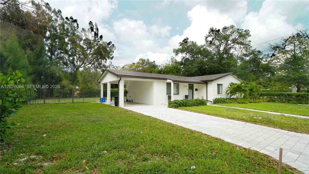 255 Grant Dr - Photo 3 of 31