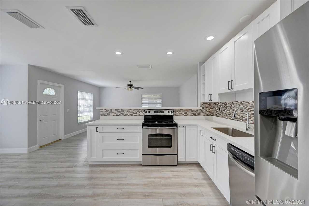 3673 W Valley Green Dr #42 - Photo 4 of 19