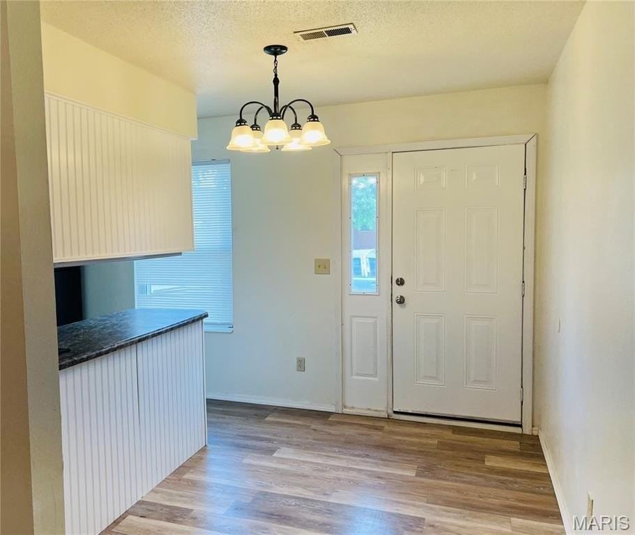515 S Central Ave - Photo 3 of 10