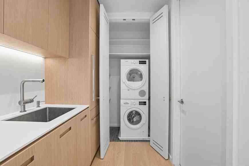 98 Front St - Photo 4 of 8