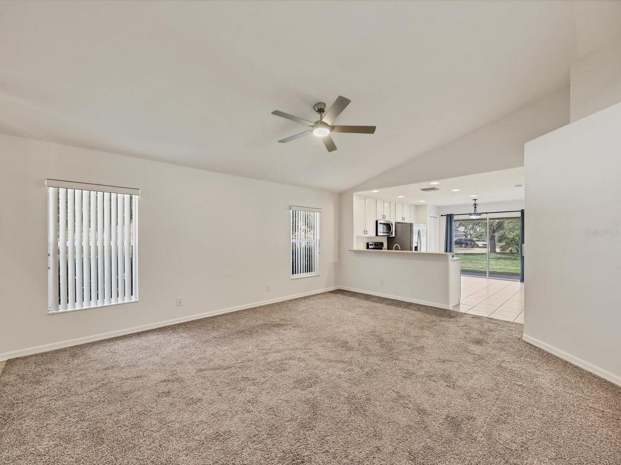 6258 Blue Runner Ct - Photo 6 of 23