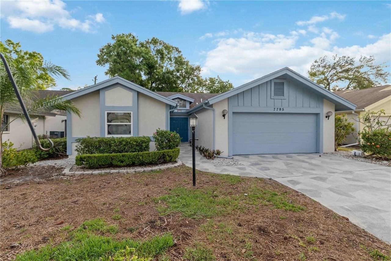 7795 Pine Trace Dr - Photo 3 of 30
